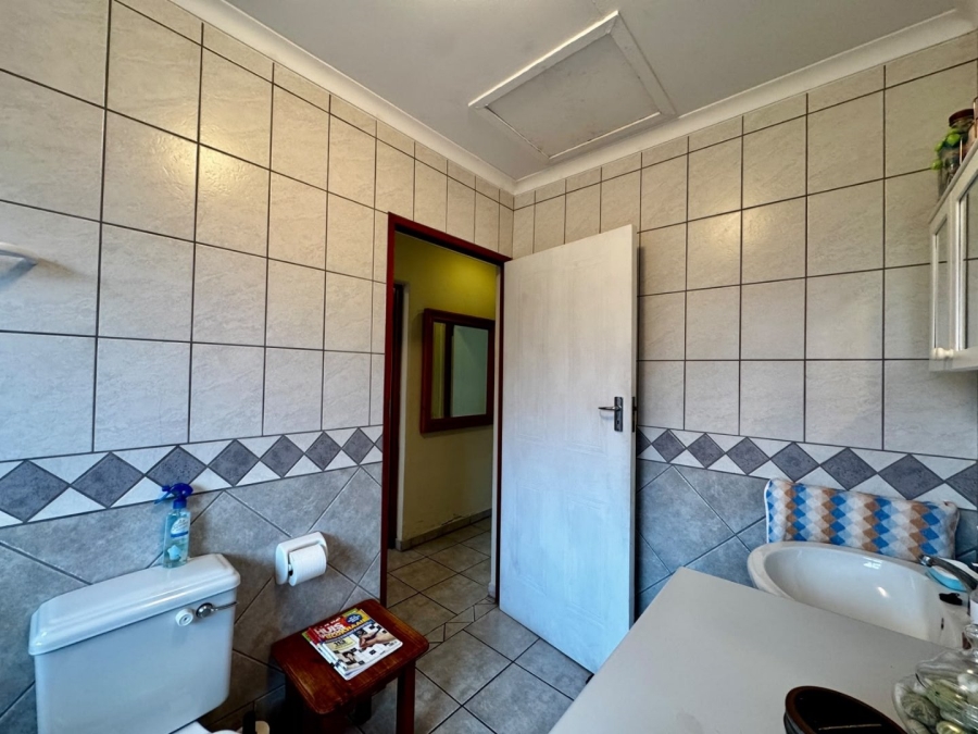 3 Bedroom Property for Sale in Heiderand Western Cape